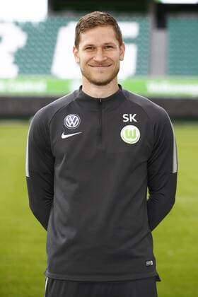 Stephan Kerth (Athletiktrainer, Wolfsburg) Fußball Fussball DFL erste 1.Bundesliga Herren Saison 2017 2018 13.09.2017 VfL Wolfsburg Porträttermin Porträt, Vorstellung, Präsentation, Pressetermin