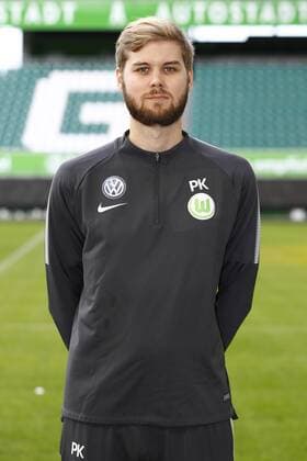 Patrick Kasprowski (Physiotherapeut, Wolfsburg) Fußball Fussball DFL erste 1.Bundesliga Herren Saison 2017 2018 13.09.2017 VfL Wolfsburg Porträttermin Porträt, Vorstellung, Präsentation, Pressetermin
