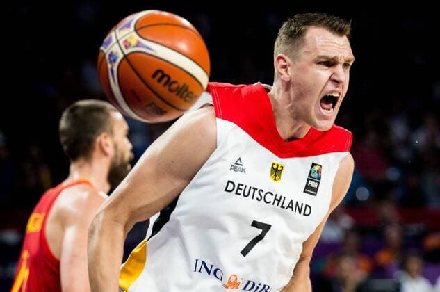 12.09.2017, Sinan Erdem Dome, Istanbul, TUR, FIBA EuroBasket 2017, Deutschland vs Spanien, Viertelfinale, im Bild Johannes Voigtmann of Germany reacts during the EuroBasket 2017, quarter final match between Germany and Spain at the Sinan Erdem Dome in Istanbul, Turkey on 2017 09 12. Istanbul *** 12 09 2017 Sinan Erdem Dome Istanbul Door FIBA Eurobasket 2017 Germany vs Spain Quarter-finals in Picture John Voigt man of Germany reacts during The Eurobasket 2017 Quarter Final Match between Germany and Spain AT The Sinan Erdem Dome in Istanbul Turkey ON 2017 09 12 Istanbul  EX_SPIDA  