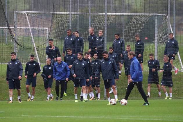 Spieler der TSG 1899 Hoffenheim, beim Training am Vortag des Spiels, Abschlusstraining, Übungseinheit, Spielvorbereitung, Action, Aktion, Fussball, UEFA Europa League, MD-1, TSG 1899 Hoffenheim - SC Braga,