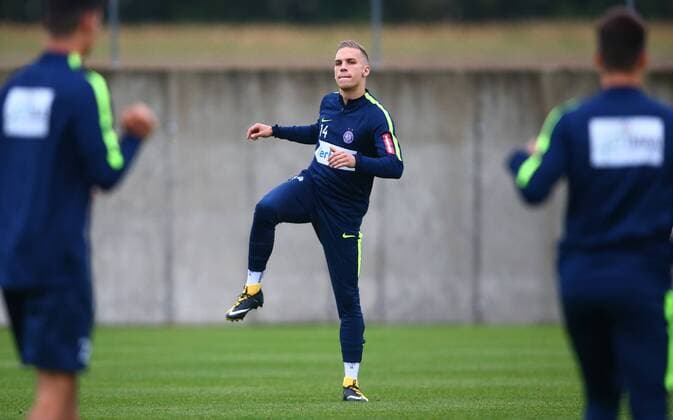SOCCER - EL, Austria vs Milano, preview STEINBRUNN,AUSTRIA,13.SEP.17 - SOCCER - UEFA Europa League, group stage, FK Austria Wien VS AC Milano, preview, training A.Wien. Image shows Christoph Monschein (A.Wien). GEPAxpictures xCh.xKelemen