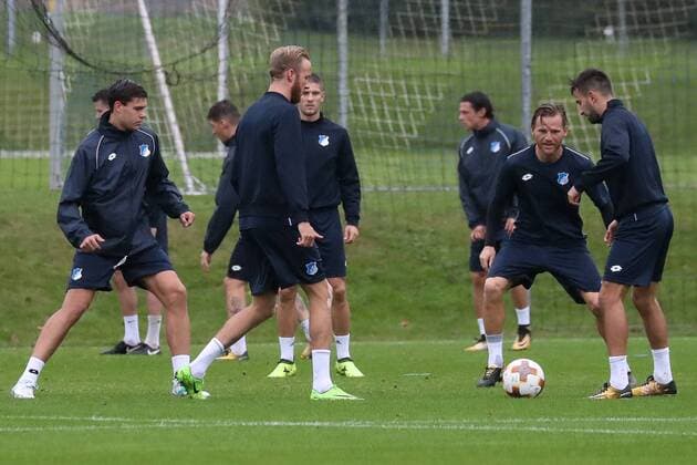 Spieler der TSG 1899 Hoffenheim, beim Training am Vortag des Spiels, Abschlusstraining, Übungseinheit, Spielvorbereitung, Action, Aktion, Fussball, UEFA Europa League, MD-1, TSG 1899 Hoffenheim - SC Braga,