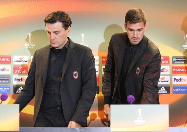 SOCCER - EL, Austria vs Milano, preview VIENNA,AUSTRIA,13.SEP.17 - SOCCER - UEFA Europa League, group stage, FK Austria Wien VS AC Milano, preview, press conference PK Pressekonferenz Milano. Image shows head coach Vincenzo Montella (AC Milan) and Alessio Romagnoli (AC Milan). GEPAxpictures xChristianxOrt