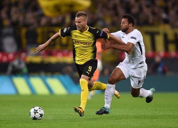 Tottenham Hotspur v Borussia Dortmund UEFA Champions League Borussia Dortmund?s Andriy Yarmolenko holds off Tottenham Hotspur s Mousa Dembele during the UEFA Champions League match at Wembley Stadium, London Content Not Available For UK Newspapers Copyright: xDanielxHamburyx FIL-10659-0009