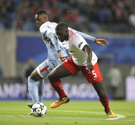 Foto: Dayot Upamecano gegen Adama Diakhaby ( blau , Monaco ) Fussball - Championsleague am Mi. 13.09.2017 Gruppenspiel BRB Leipzig - AS Monaco