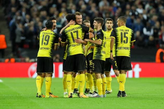 London, England 13.09.2017, UEFA Champions League - 2017 18 Season, 1st game day, Tottenham Hotspur - BV Borussia Dortmund, Tor zum 1:1 Torschuetze Andrey Yarmolenko (BVB) wird bejubelt ( DeFodi048