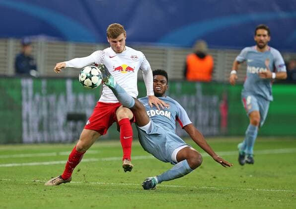 13.09.2017, Fussball UEFA Champions League 2017 2018, Gruppenphase, 1.Spieltag, RB Leipzig - AS Monaco, in der Red Bull Arena Leipzig. v.l. Timo Werner (RB Leipzig) gegen Jemerson (AS Monaco)