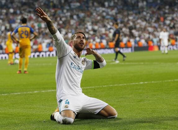 Themen der Woche - SPORT Bilder des Tages - SPORT Partido de la Champions League disputado entre Real Madrid y Apoel. En la imagen, Sergio Ramos celebra su gol. Champions League match played between Real Madrid and Apoel. In this picture, Sergio Ramos celebrates his goal. 