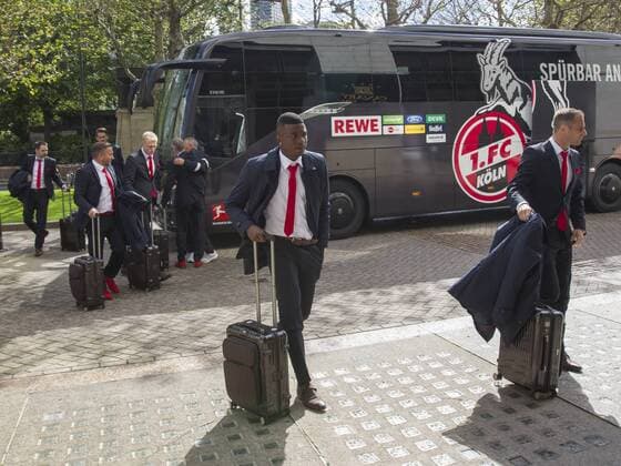 1. FC Köln Europapokal EuropaLeague Ankunft Hotel London England Datum: 13.09.2017 Links: Jhon Cordoba (1. FC Köln) Rechts: Matthias Lehmann (1. FC Köln)
