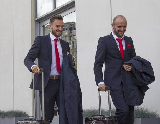 1. FC Köln Europapokal EuropaLeague Ankunft Hotel London England Datum: 13.09.2017 Links: Marco Höger (1. FC Köln) Rechts: Konstantin Rausch (1. FC Köln)