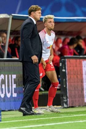 Trainer Ralph Hasenhuettl (RB Leipzig) und Kevin Kampl (RB Leipzig 44) beim Championsleague Spiel zwischen RB Leipzig und AS Monaco am 13.09.2017, Leipzig Copyright: xSchueler Eibner-Pressefotox EP_JSE