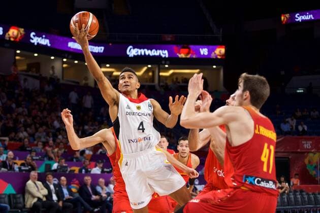 Basketball Istanbul 12.09.2017 Eurobasket 2017 Europameisterschaft der Herren Viertelfinale Deutschland (GER) - Spanien (ESP) Maodo Lo (Deutschland, No.04)