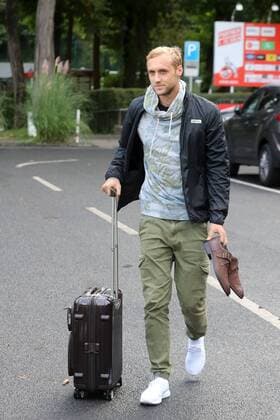 1.FC Köln Euroleague Abfahrt zum Spiel bei Arsenal London Marcel Risse 13.09.2017