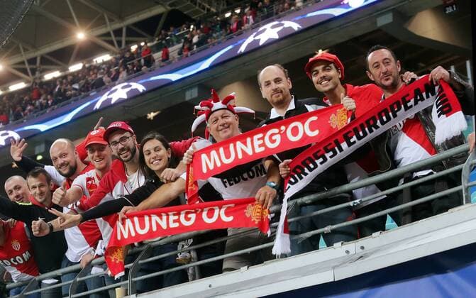 Leipzig, Germany 13.09.2017, UEFA Champions League - 2017 18 Season, Group G - Matchday 1, RB Leipzig - AS Monaco, Fanblock Fan Fans AS Monaco Jubel Schal rot weiss ( DeFodi518