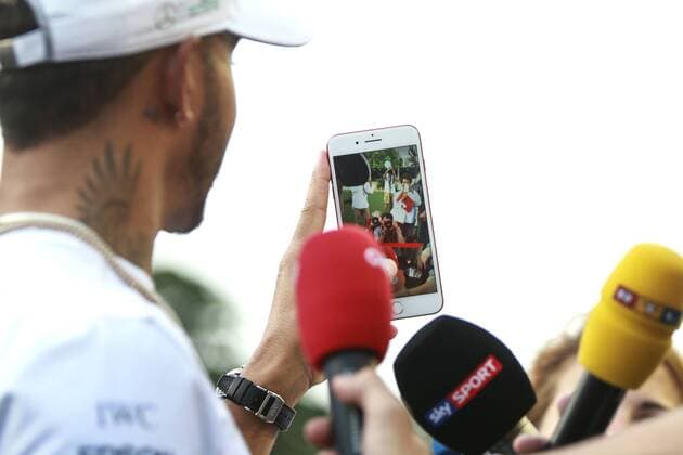 Motorsports: FIA Formula One World Championship WM Weltmeisterschaft 2017, Grand Prix of Singapore, 44 Lewis Hamilton (GBR, Mercedes AMG Petronas F1 Team), Singapore Singapore