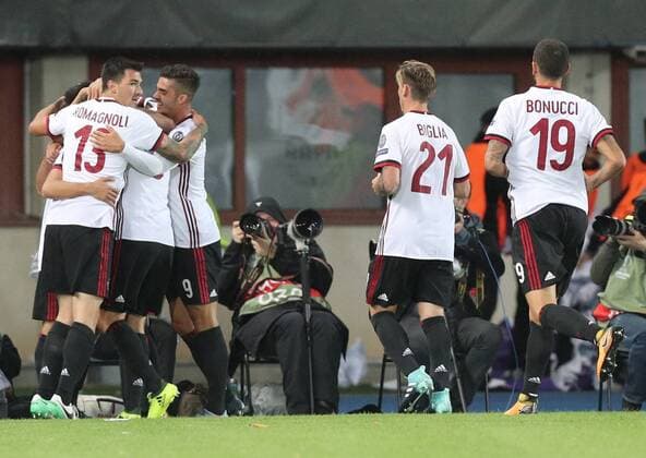 SOCCER - EL, Austria vs Milano VIENNA,AUSTRIA,14.SEP.17 - SOCCER - UEFA Europa League, group stage, FK Austria Wien VS AC Milano. Image shows the rejoicing of AC Milan. GEPAxpictures xChristianxOrt