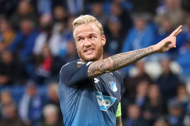 Kevin Vogt (Hoffenheim, 22), gibt Anweisungen, gestikuliert, mit den Armen gestikulieren, gives instructions, gesticulate, Einzelbild, Aktion, Action, Fussball, UEFA Europa League, TSG 1899 Hoffenheim - SC Braga,