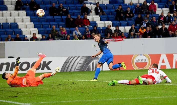 Bilder des Tages - SPORT Fußball, EL, TSG 1899 Hoffenheim - Sporting Braga 14.09.2017, xfux, Fussball Europa League, TSG 1899 Hoffenheim - Sporting Braga, emspor, v.l. Matheus (SC Sporting Braga), Andrej Kramaric (1899 Hoffenheim), Raul Silva (SC Sporting Braga) Sinsheim