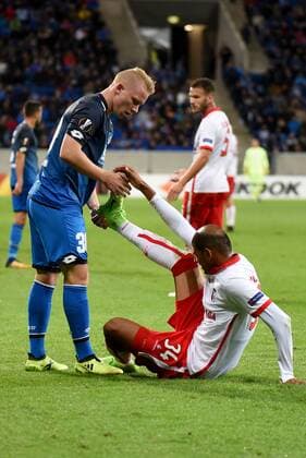 Philipp Ochs (TSG 1899 Hoffenheim), Raul Michael Melo da Silva (Sporting Braga). Deutschland, Sinsheim: Fussball, UEFA Europa League, Matchday 1: TSG 1899 Hoffenheim vs Sporting Braga am 14.09.2017, Rhein-Neckar-Arena.