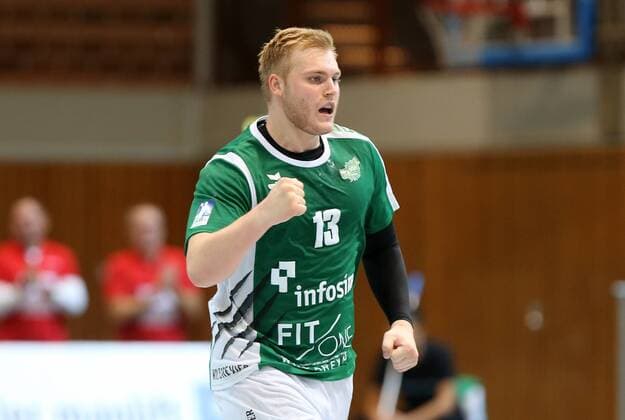 v.li.: Patrick Gempp (DJK Rimpar Wölfe) jubelt, DKB 2. Handball-Bundesliga, DJK Rimpar Wölfe - ASV Hamm-Westfalen,
