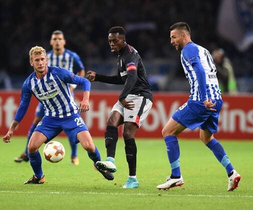 Fussball, Herren, Saison 2017 2018, UEFA Europa League (Gruppe J, 1. Spieltag), Hertha BSC - Athletic Bilbao, v. l. Fabian Lustenberger (Hertha BSC), Inaki Williams (Athletic Bilbao), Vedad Ibisevic (Hertha BSC), 14.09.2017, Copyright: xMichaelxHundtx xMatthiasxKochx