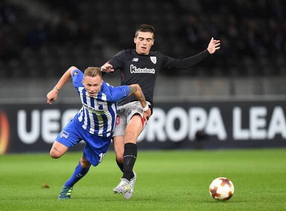 Fussball, Herren, Saison 2017 2018, UEFA Europa League (Gruppe J, 1. Spieltag), Hertha BSC - Athletic Bilbao, v. l. Ondrej Duda (Hertha BSC), Inigo Cordoba (Athletic Bilbao), 14.09.2017, Copyright: xMichaelxHundtx xMatthiasxKochx
