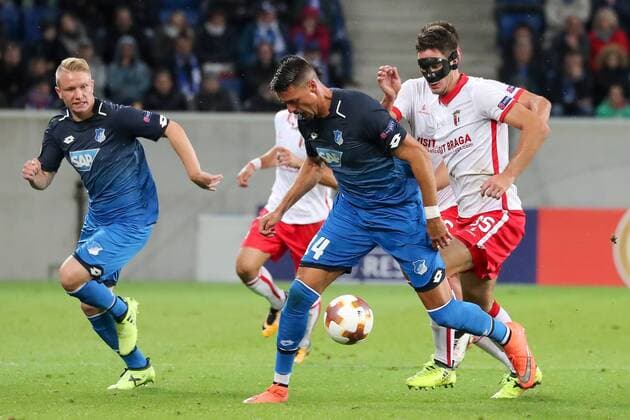 v.li.: Philipp Ochs (Hoffenheim, 30), Sandro Wagner (Hoffenheim, 14), Nikola Vukcevic (Braga, 35), Aktion, Action, Spielszene, Fussball, UEFA Europa League, TSG 1899 Hoffenheim - SC Braga,