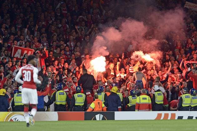 London, England 14.09.2017, UEFA Europa League - 2017 18 Season, 1st game day, FC Arsenal - 1. FC Koeln, Pyrotechnik Fans Koeln ( DeFodi521