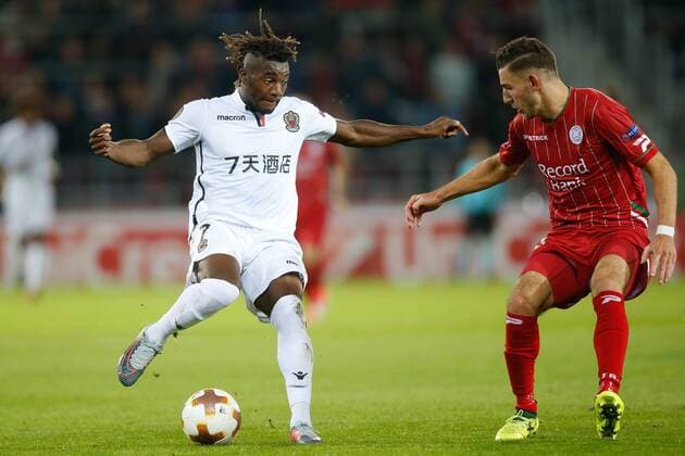 Fußball, EL, SV Zulte Waregem - OGC Nizza Nice Allan Saint-Maximin and Essevee s Michael Heylen fight for the ball during a soccer game between Belgian team SV Zulte Waregem and French club OGC Nice, Thursday 14 September 2017 in Waregem, the first match of the group stage (Group K) of the Europa League tournament. BRUNOxFAHY  x05164574x