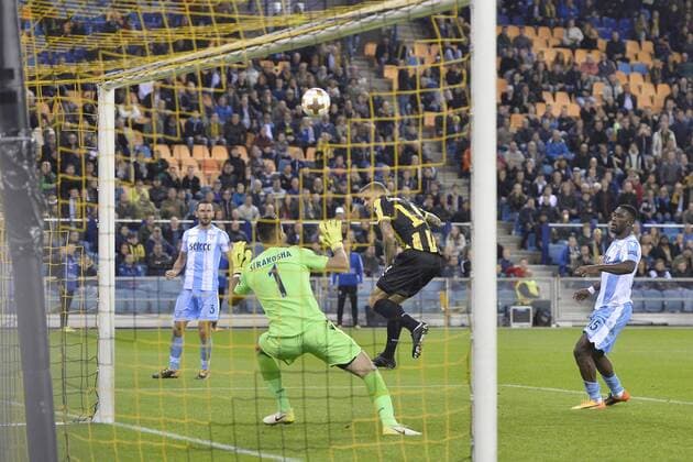 Fußball, EL, Vitesse Arnheim - Lazio Rom ARNHEM, GelreDome, 14-09-2017, 2017-2018, groepsfase, Europa League, Vitesse - Lazio Roma, Matt Miazga teleurgesteld na afloop Vitesse - Lazio Roma  x1709238x