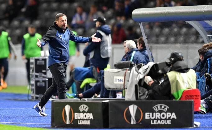 Pal Dardai (Trainer Hertha BSC), enttäuscht an der Seitenlinie Hertha BSC Berlin - Athletic Bilbao Europa League, Gruppenphase, 1. Spieltag, Fußball, Fussball, soccer, Herren, Männer, Maenner, Deutschland, Germany Berlin, 14.9.2017, Olympiastadion