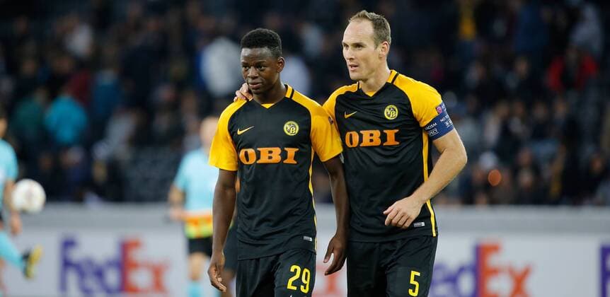 14.09.2017 Stade de Suisse Bern , SCHWEIZ , Saison 2017 2018 Herren UEFA Europa League Gruppenphase BSC Young Boys Bern - Partizan Belgrad Jordan Lotomba - Steve von Bergen (Young Boys)