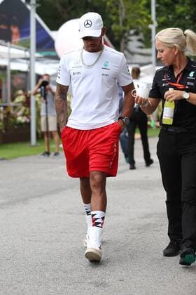 15.09.2017 - Lewis Hamilton (GBR) Mercedes AMG F1 W08 Singapore Grand Prix 14 - 17 September 2017 15.09.2017 - Lewis Hamilton (GBR) Mercedes AMG F1 W08 