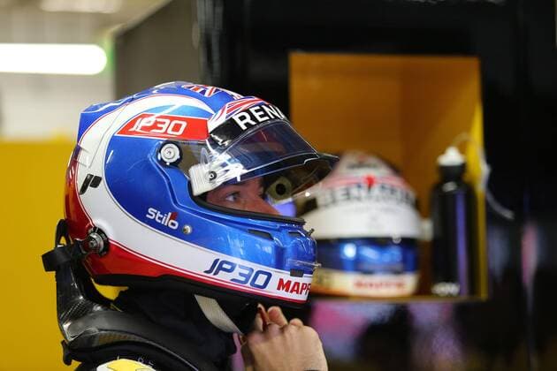 15.09.2017 - Free Practice 1, Jolyon Palmer (GBR) Renault F1 Team RS17 Singapore Grand Prix 14 - 17 September 2017 15.09.2017 - Free Practice 1, Jolyon Palmer (GBR) Renault Sport F1 Team RS17 
