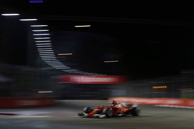 15.09.2017 - Free Practice 2, Kimi Raikkonen (FIN) Scuderia Ferrari SF70H Singapore Grand Prix 14 - 17 September 2017 15.09.2017 - Free Practice 2, Kimi Raikkonen (FIN) Scuderia Ferrari SF70H 