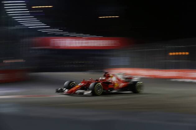 15.09.2017 - Free Practice 2, Sebastian Vettel (GER) Scuderia Ferrari SF70H Singapore Grand Prix 14 - 17 September 2017 15.09.2017 - Free Practice 2, Sebastian Vettel (GER) Scuderia Ferrari SF70H 