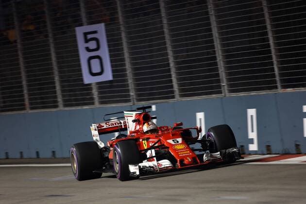15.09.2017 - Free Practice 2, Sebastian Vettel (GER) Scuderia Ferrari SF70H Singapore Grand Prix 14 - 17 September 2017 15.09.2017 - Free Practice 2, Sebastian Vettel (GER) Scuderia Ferrari SF70H 
