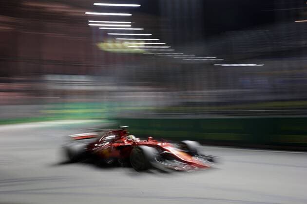 15.09.2017 - Free Practice 2, Sebastian Vettel (GER) Scuderia Ferrari SF70H Singapore Grand Prix 14 - 17 September 2017 15.09.2017 - Free Practice 2, Sebastian Vettel (GER) Scuderia Ferrari SF70H 