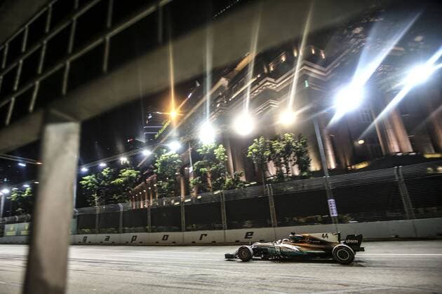 Motorsports: FIA Formula One World Championship WM Weltmeisterschaft 2017, Grand Prix of Singapore, 44 Lewis Hamilton (GBR, Mercedes AMG Petronas F1 Team), Singapore Singapore