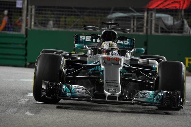 Lewis Hamilton; Mercedes Grand Prix, formula 1 GP, Singapore, 15.09.2017 Photo:mspb Stefan Schneider Lewis Hamilton; formula 1 GP, Singapore,