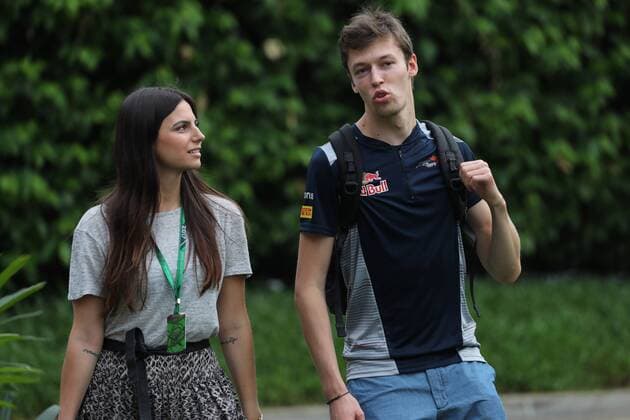 Singapore Grand Prix 14 - 17 September 2017 16.09.2017 - Daniil Kvyat (RUS) Scuderia Toro Rosso STR12 and his girlfriend Kelly Piquet 