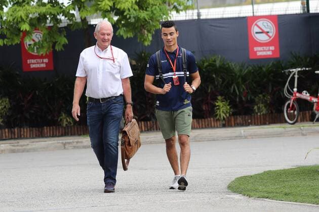 Singapore Grand Prix 14 - 17 September 2017 16.09.2017 - Helmut Marko (AUT), Red Bull Racing, Red Bull Advisor and Pascal Wehrlein (GER) Sauber C36 