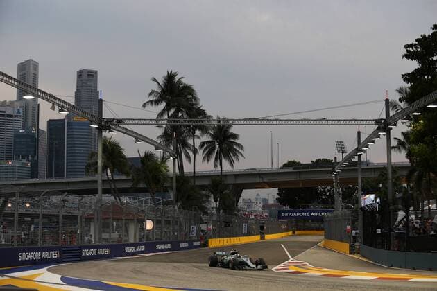 16.09.2017 - Free Practice 3, Valtteri Bottas (FIN) Mercedes AMG F1 W08 Singapore Grand Prix 14 - 17 September 2017 16.09.2017 - Free Practice 3, Valtteri Bottas (FIN) Mercedes AMG F1 W08 