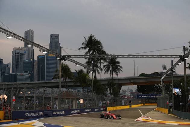 16.09.2017 - Free Practice 3, Sebastian Vettel (GER) Scuderia Ferrari SF70H Singapore Grand Prix 14 - 17 September 2017 16.09.2017 - Free Practice 3, Sebastian Vettel (GER) Scuderia Ferrari SF70H 