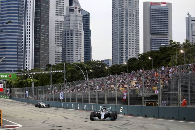 Motorsports: FIA Formula One World Championship WM Weltmeisterschaft 2017, Grand Prix of Singapore, 44 Lewis Hamilton (GBR, Mercedes AMG Petronas F1 Team), Singapore Singapore