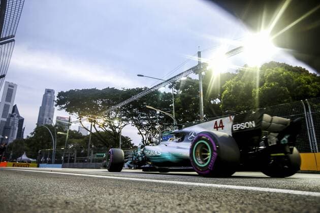 Motorsports: FIA Formula One World Championship WM Weltmeisterschaft 2017, Grand Prix of Singapore, 44 Lewis Hamilton (GBR, Mercedes AMG Petronas F1 Team), Singapore Singapore