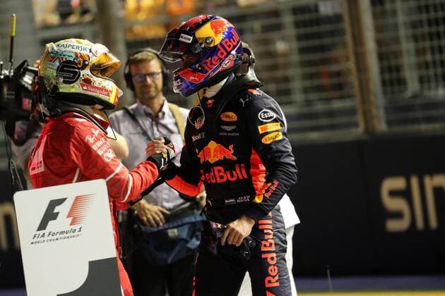 Singapore Grand Prix 14 - 17 September 2017 16.09.2017 - Qualifying, Sebastian Vettel (GER) Scuderia Ferrari SF70H pole position and 2nd place Max Verstappen (NED) Red Bull Racing RB13 
