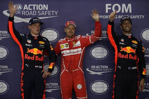 16.09.2017 - Qualifying, 2nd place Max Verstappen (NED) Red Bull Racing RB13, Sebastian Vettel (GER) Scuderia Ferrari SF70H pole position and 3rd place Daniel Ricciardo (AUS) Red Bull Racing RB13 Singapore Grand Prix 14 - 17 September 2017 16.09.2017 - Qualifying, 2nd place Max Verstappen (NED) Red Bull Racing RB13, Sebastian Vettel (GER) Scuderia Ferrari SF70H pole position and 3rd place Daniel Ricciardo (AUS) Red Bull Racing RB13 