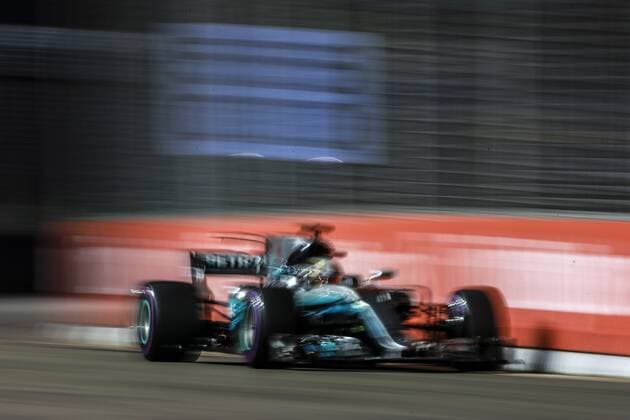 Motorsports: FIA Formula One World Championship WM Weltmeisterschaft 2017, Grand Prix of Singapore, 44 Lewis Hamilton (GBR, Mercedes AMG Petronas F1 Team), Singapore Singapore