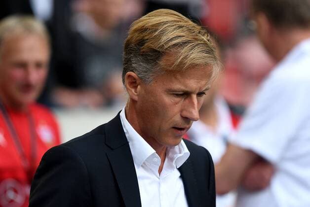 16.09.2017, xfux, Fussball 1.Bundesliga, VfB Stuttgart - VfL Wolfsburg, emspor, v.l. Trainer Andries Jonker (VfL Wolfsburg) Stuttgart